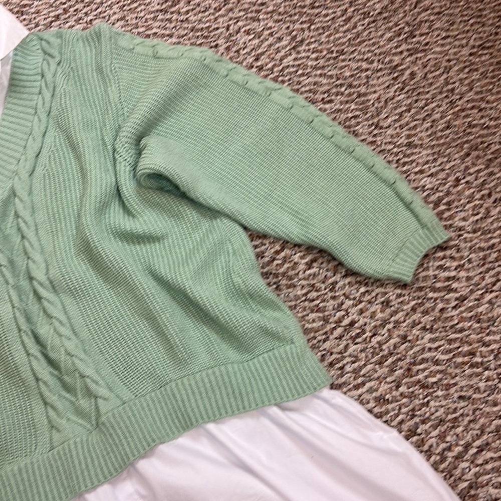 River Island Plus hybrid sweater with bobble sleeve in green - Picture 6 of 7